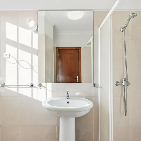 Vale Do Vez Apartment